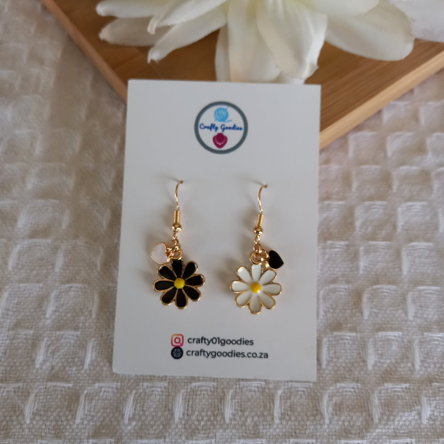 Flower & Heart Charms Earrings