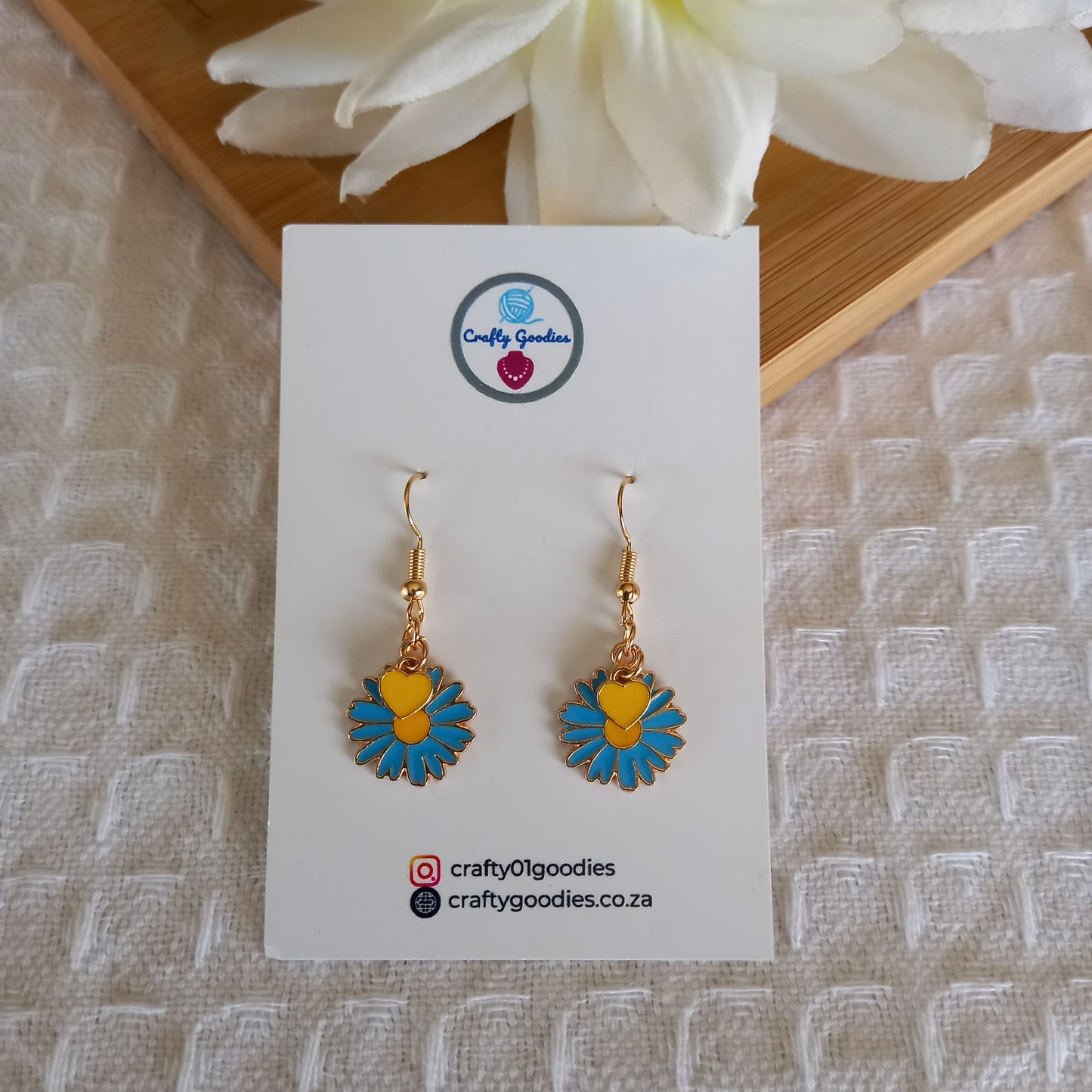 Flower & Heart Charms Earrings
