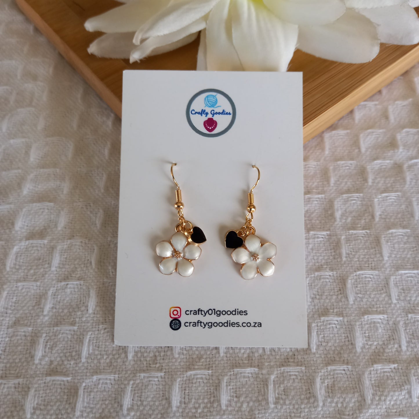 Flower & Heart Charms Earrings